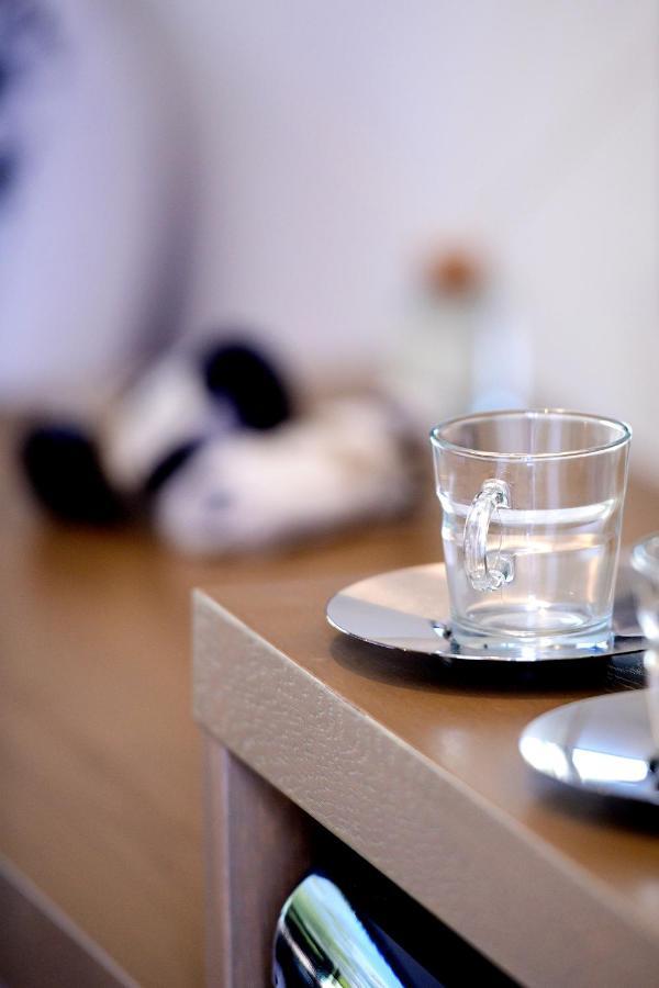 Готель Elies Aesthetic Living Nea Iraklitsa Екстер'єр фото
