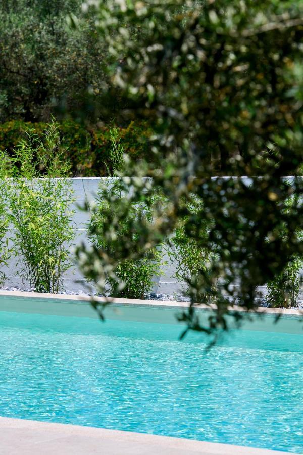 Готель Elies Aesthetic Living Nea Iraklitsa Екстер'єр фото